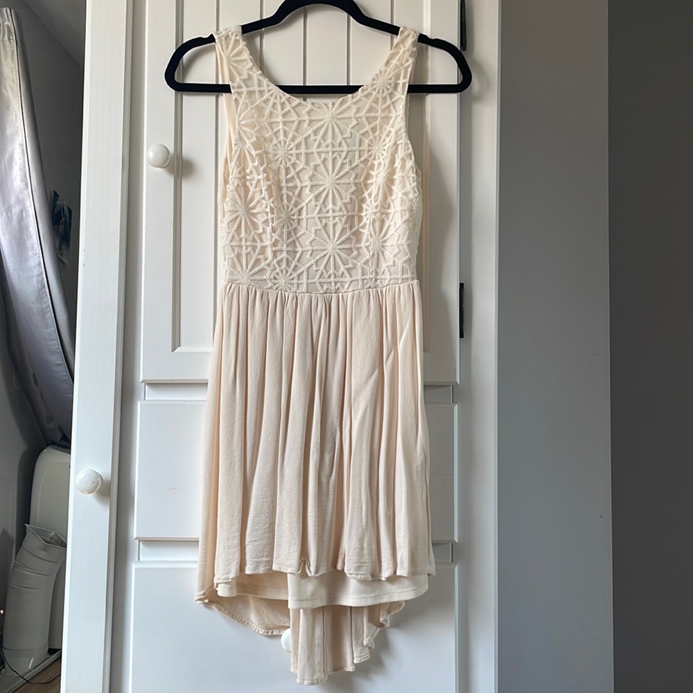 Aina Be Crème Lace V-Back Womens Mini Dress